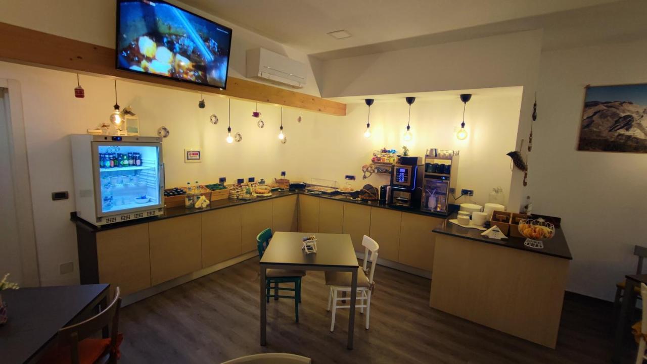 Marbianco B&B Marina Di Carrara Eksteriør billede