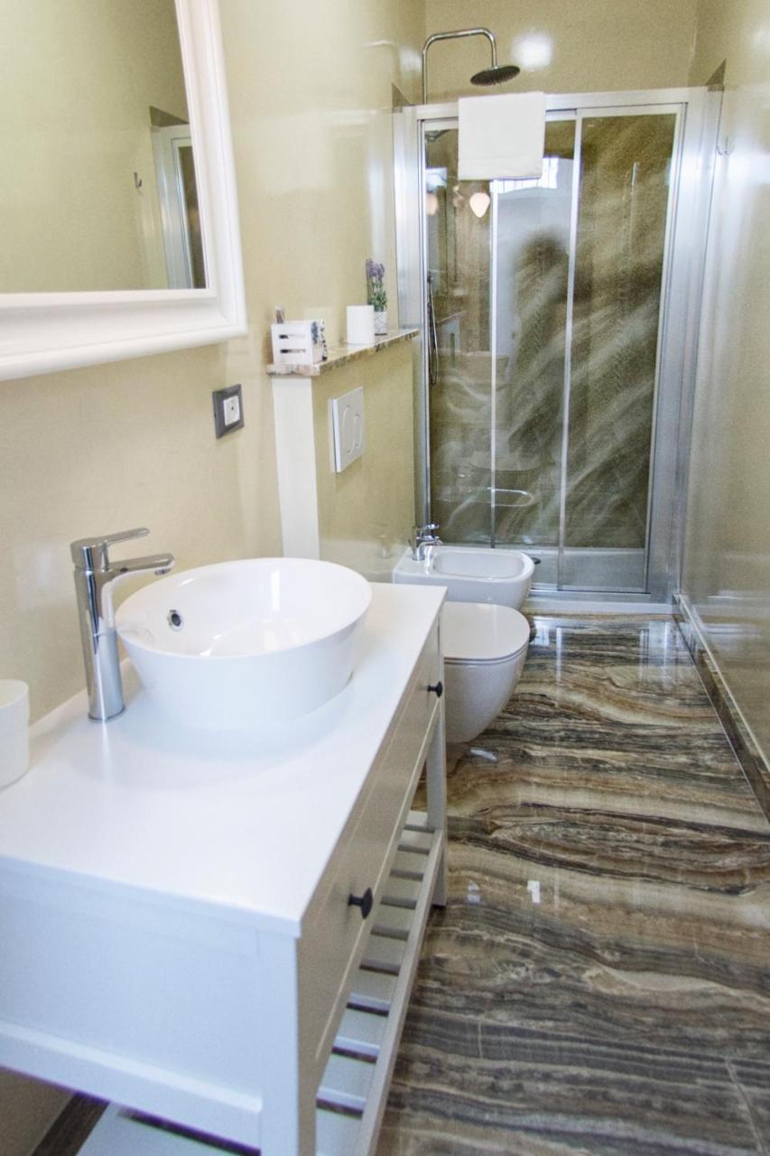 Marbianco B&B Marina Di Carrara Eksteriør billede