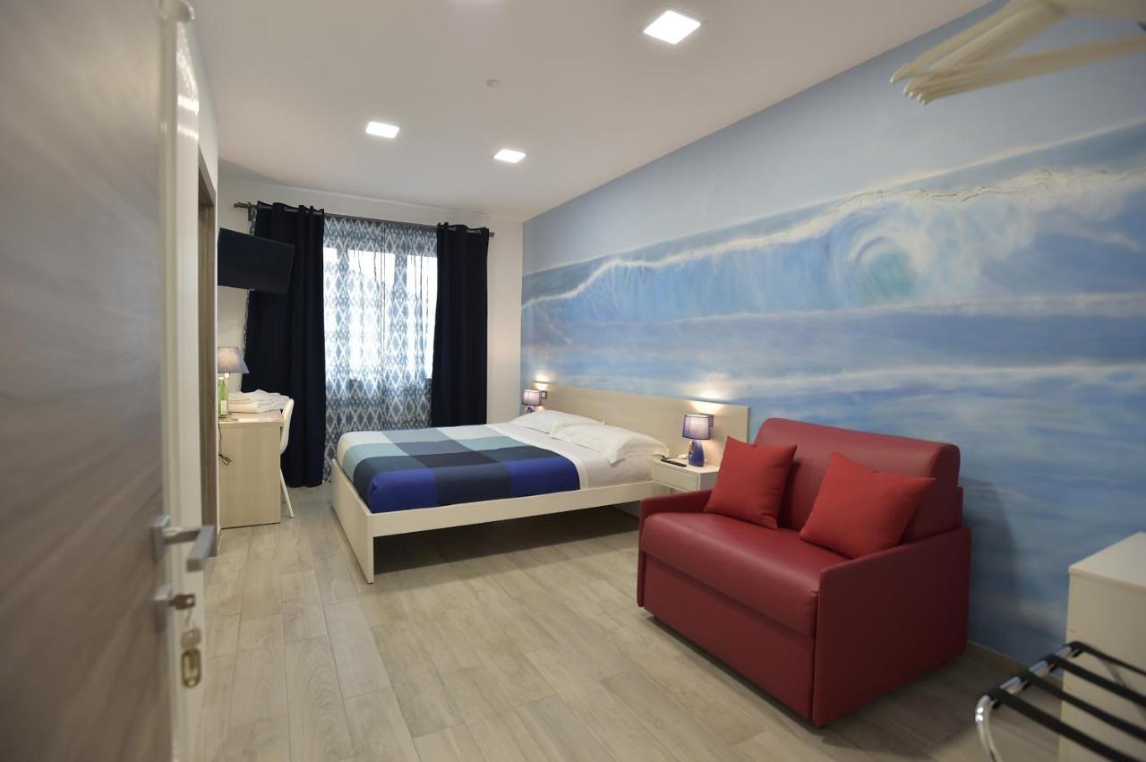 Marbianco B&B Marina Di Carrara Eksteriør billede